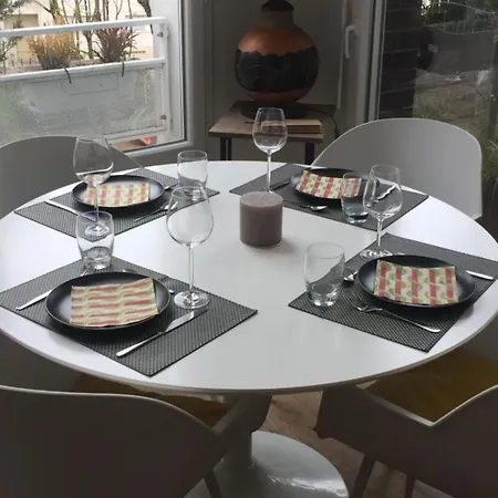 Апартаменты Chic Pres De La Defense A 30 Mn Des Champs Elysees *